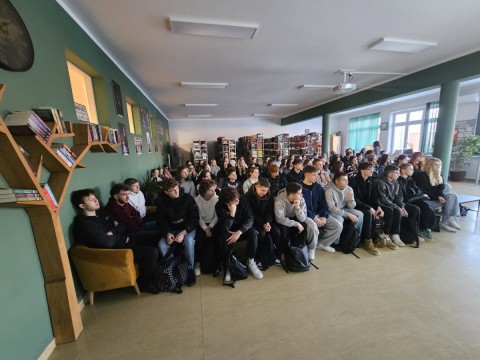 Spotkanie maturzystów z Technikum im. J. Piłsudskiego z przedstawicielami Powiatowego Urzędu Pracy w Brzesku