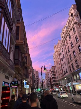 Pierwsze dni uczniów Technikum im. J. Piłsudskiego w słonecznej Walencji- start zagranicznych praktyk