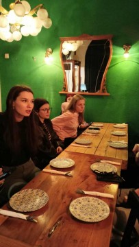 Pierwsze dni uczniów Technikum im. J. Piłsudskiego w słonecznej Walencji- start zagranicznych praktyk