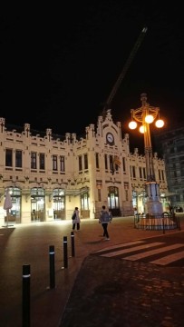 Pierwsze dni uczniów Technikum im. J. Piłsudskiego w słonecznej Walencji- start zagranicznych praktyk