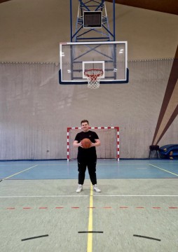 Konkurs rzutowy „Musi Nie Musi” w Technikum  im. J.Piłsudskiego w Brzesku!