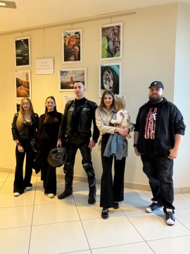 Pięć lat w jednym kadrze – wystawa fotografii uczniów z Technikum im. J.Piłsudskiego w Brzesku