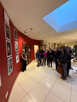 Pięć lat w jednym kadrze – wystawa fotografii uczniów z Technikum im. J.Piłsudskiego w Brzesku