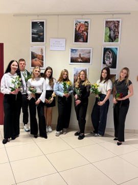 Pięć lat w jednym kadrze – wystawa fotografii uczniów z Technikum im. J.Piłsudskiego w Brzesku