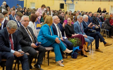 Szkoła z historią, planem i kierunkiem