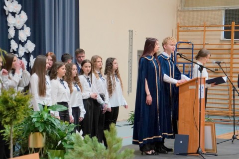 Szkoła z historią, planem i kierunkiem