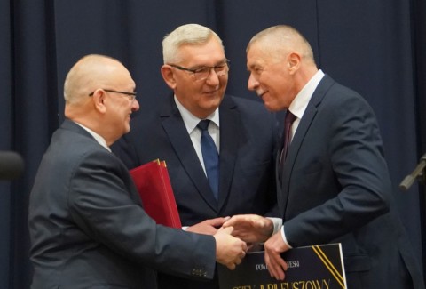 Szkoła z historią, planem i kierunkiem