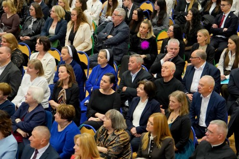 Szkoła z historią, planem i kierunkiem