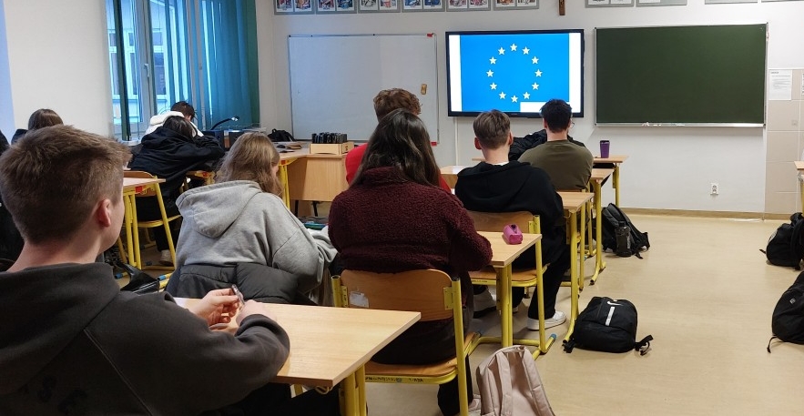 Technikum im. J. Piłsudskiego w Brzesku: Erasmus+ zaczyna się w szkole – jak przygotowujemy uczniów do praktyk zagranicznych