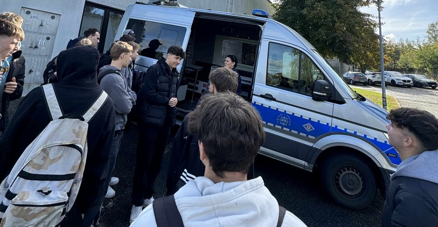 Wizyta uczniów z Zielonki na Komendzie Powiatowej Policji w Brzesku