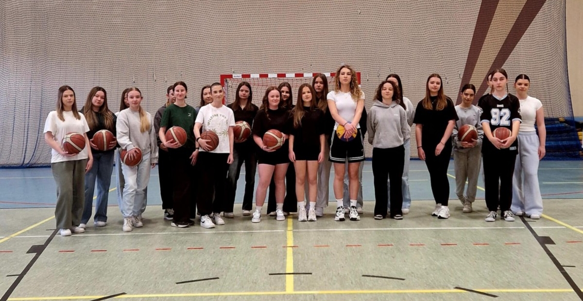 Konkurs rzutowy „Musi Nie Musi” w Technikum  im. J.Piłsudskiego w Brzesku!