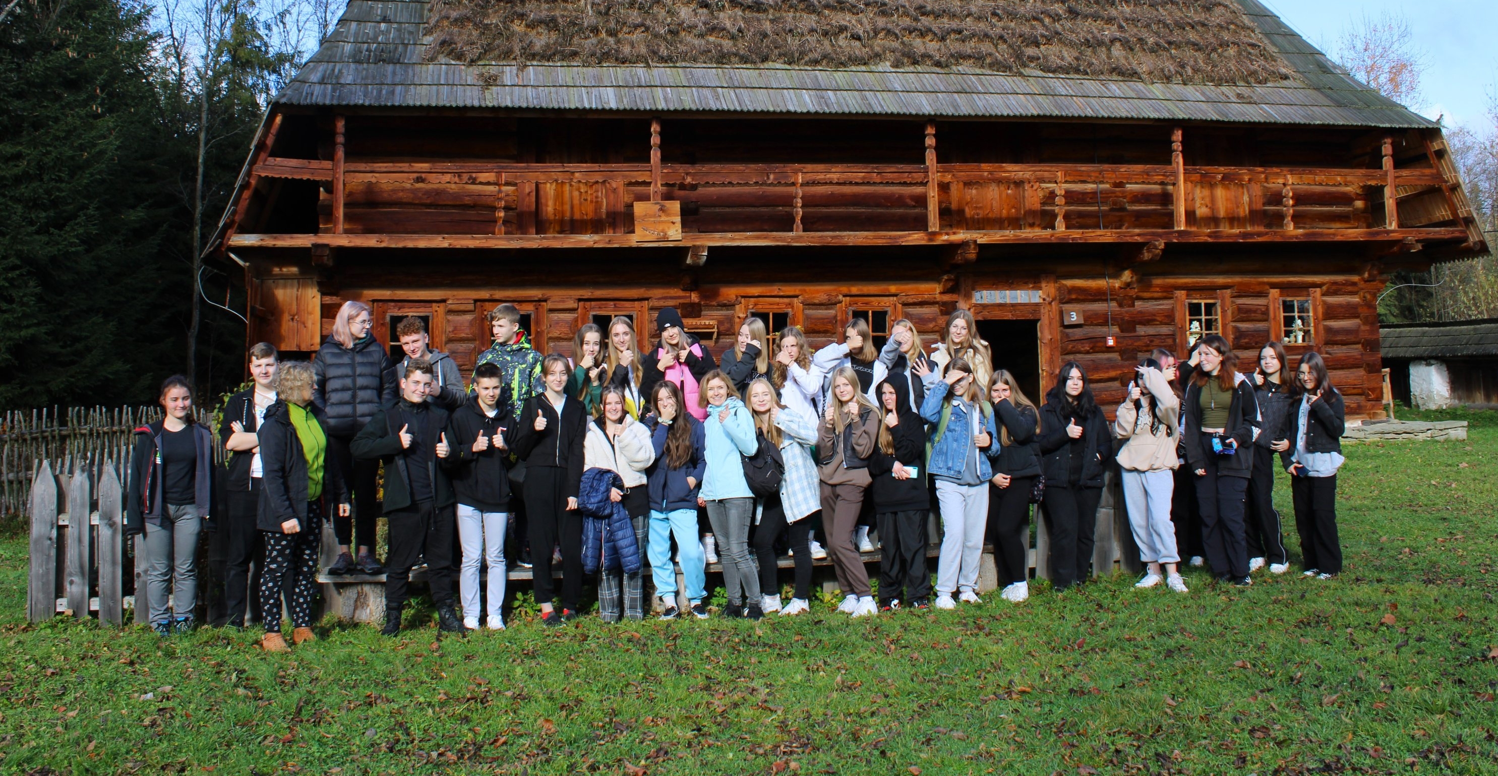 Wycieczka krajoznawczo - integracyjna uczniów technikum w ZSTiB