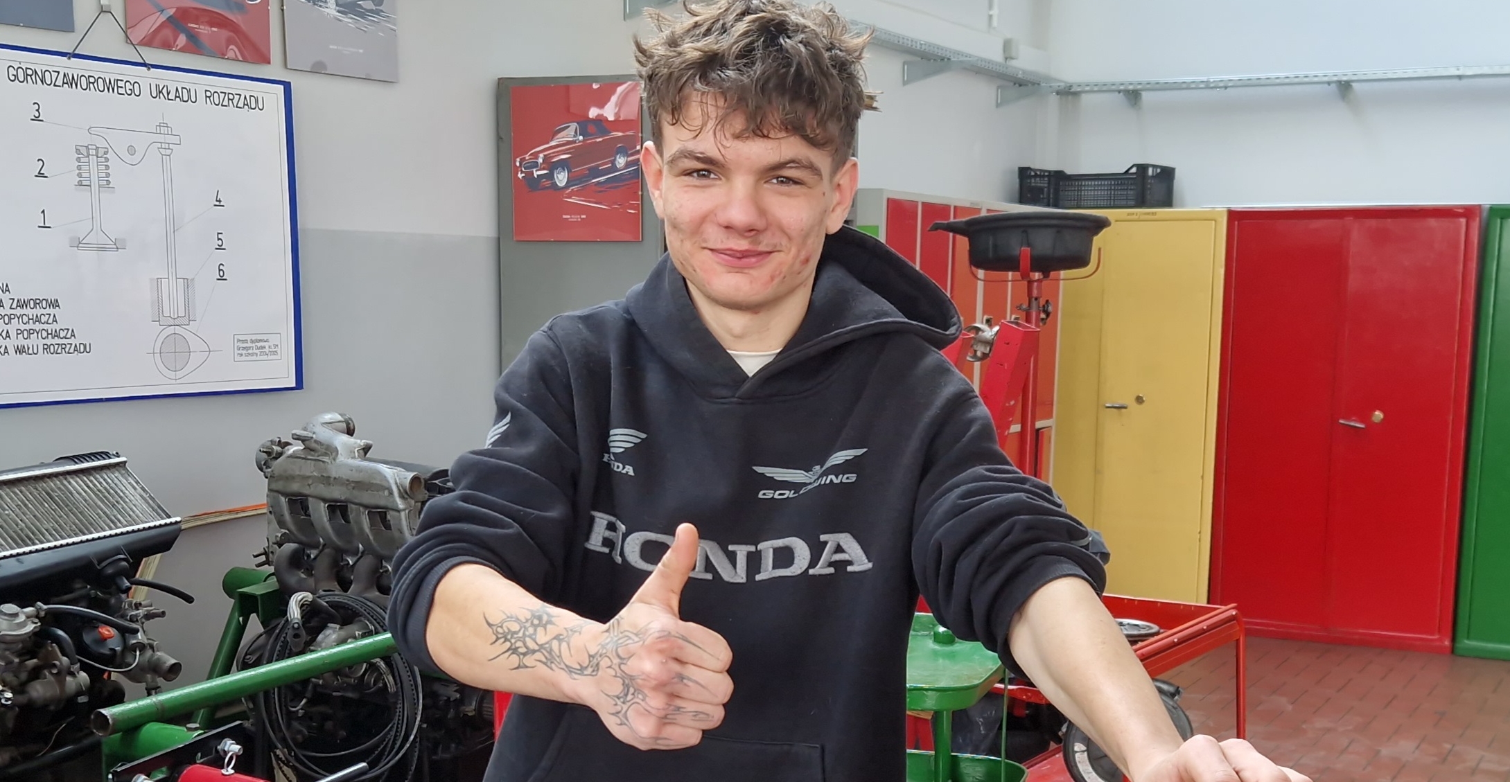 Najlepszym mechanikiem pojazdów samochodowych w ZSTiB został Samuel Kosiec