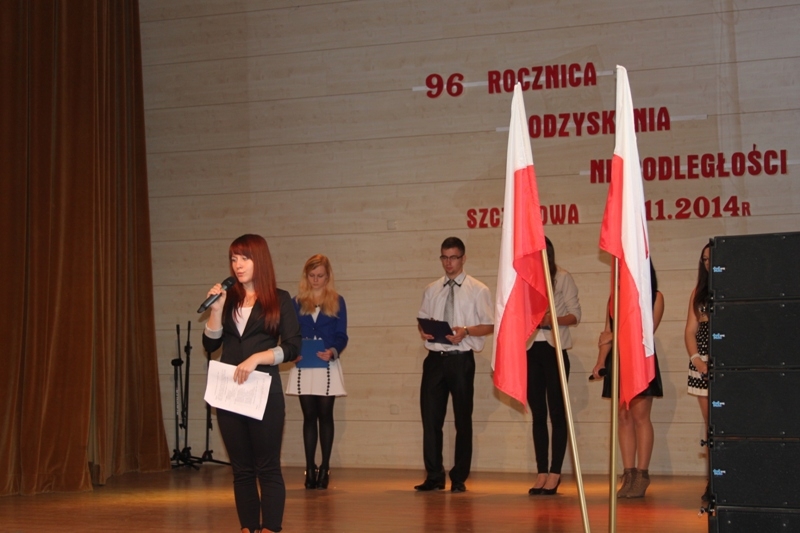 Uroczystość z okazji Święta Niepodległości w ZS w Szczurowej