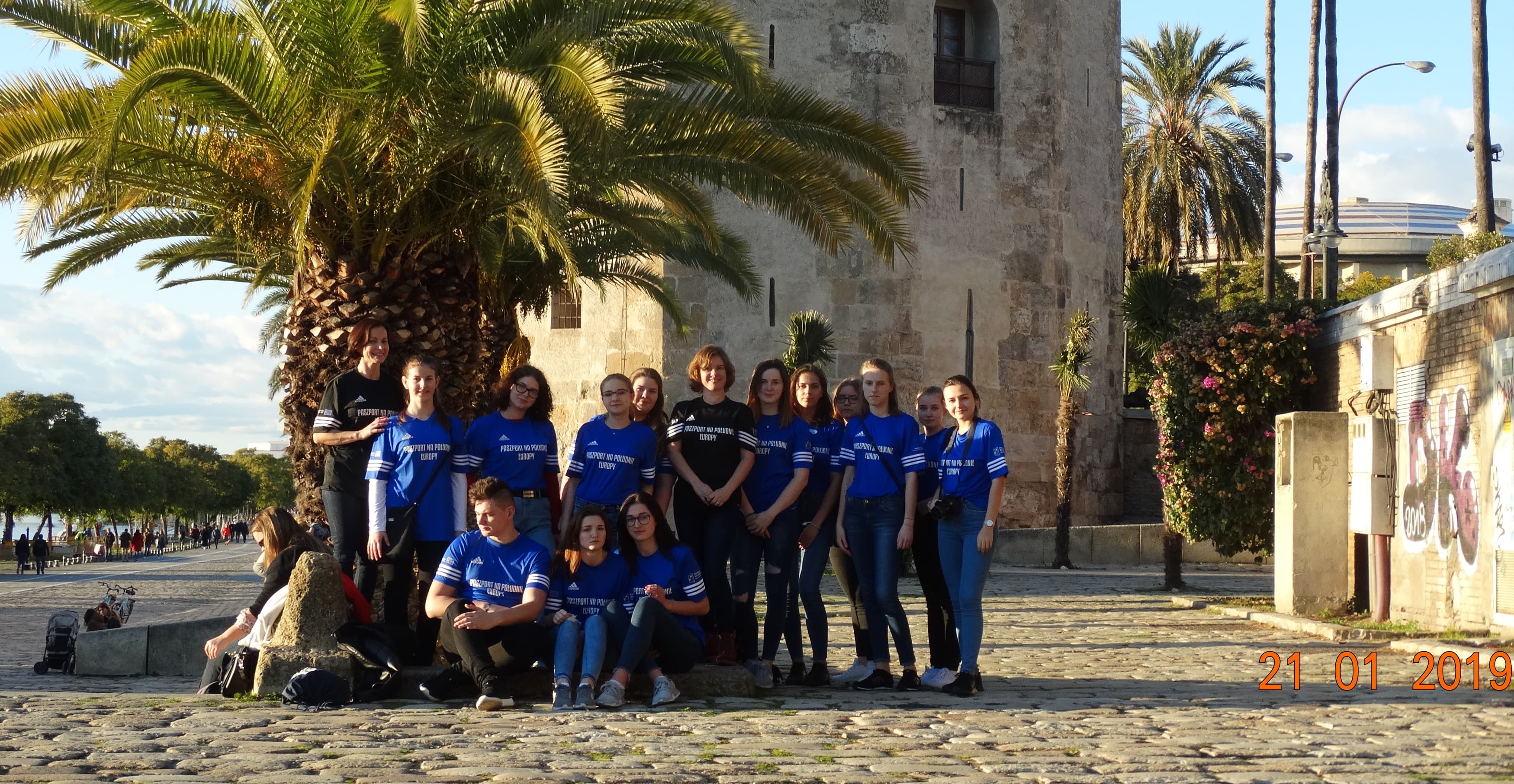 AVENTURA  DESDE  ESPAŃA