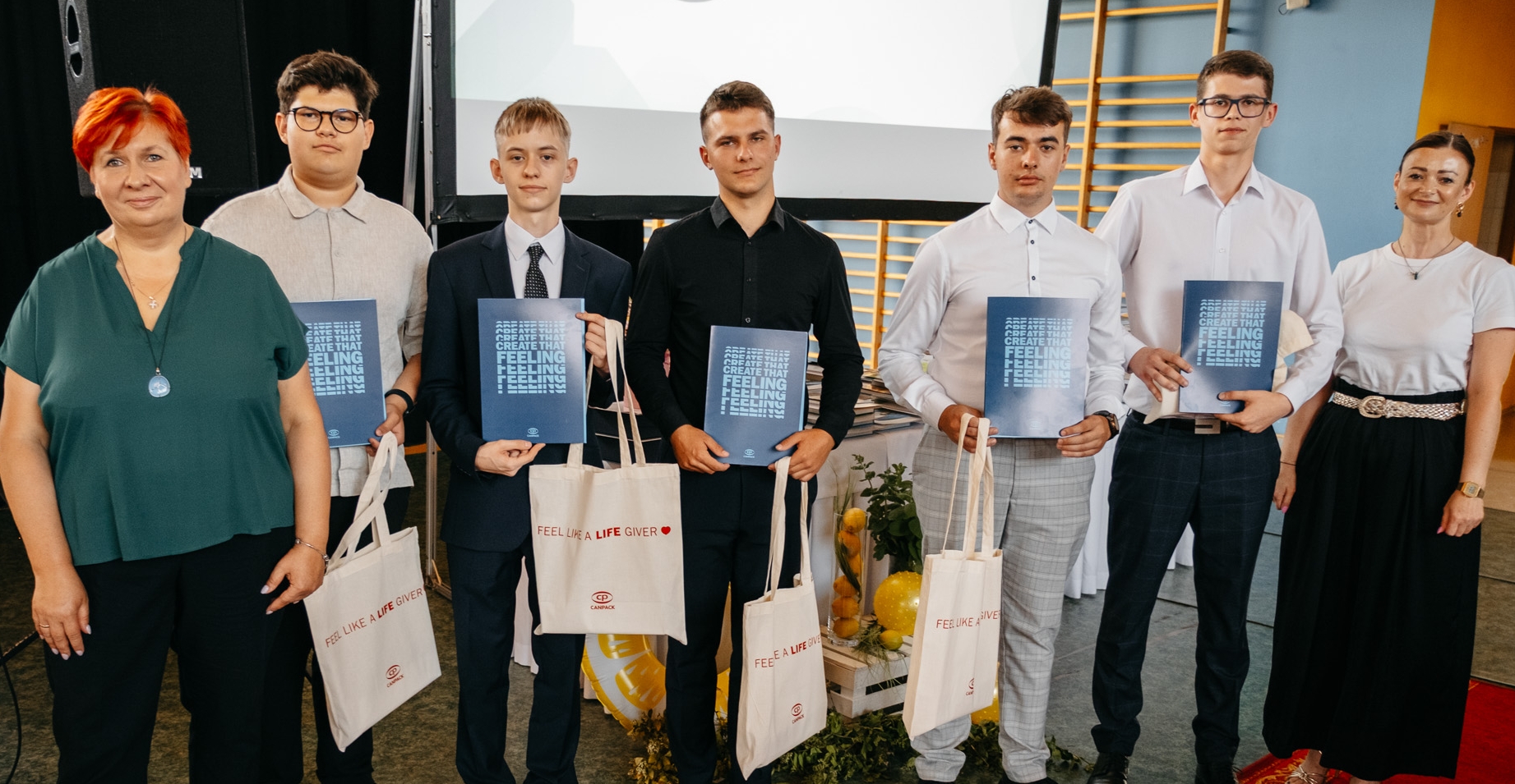 Pracodawcy inwestują w przyszłość. Stypendia dla uczniów ZSTiB w Brzesku!