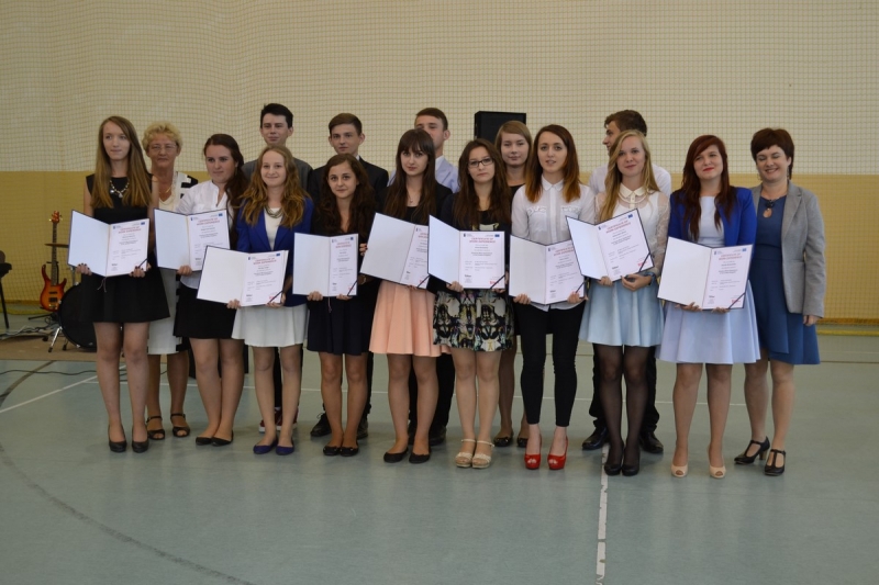 Wręczenie certyfikatów potwiedzających odbycie stażu 