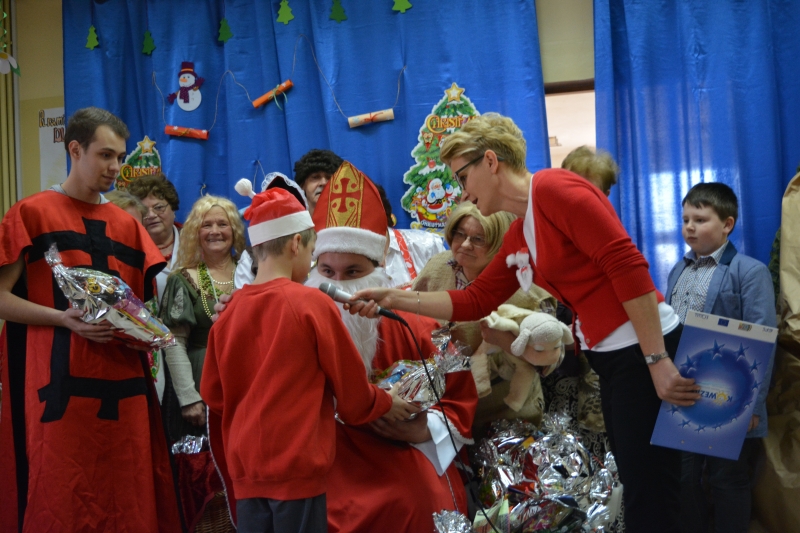 WIZYTA ŚWIĘTEGO MIKOŁAJA W SOSW W ZŁOTEJ