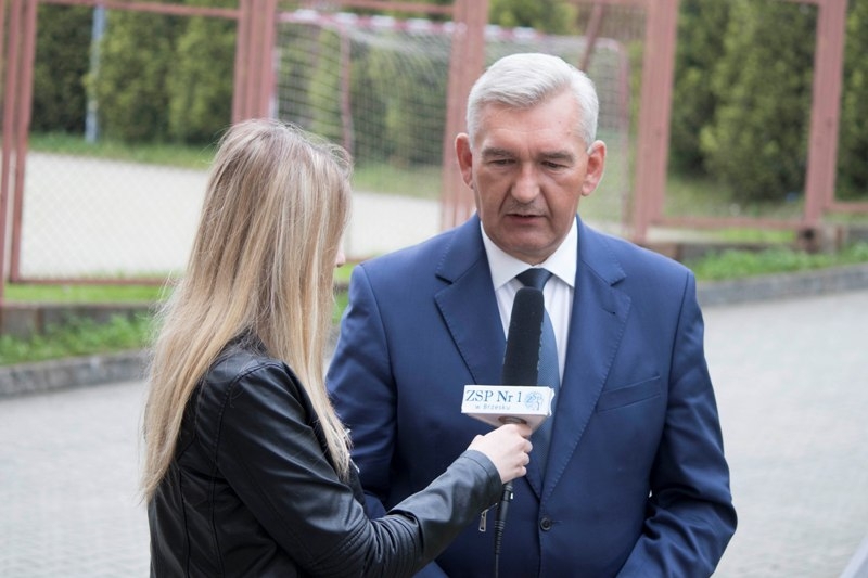 ZSP Nr 1 - Plenerowa siłownia szkolna już otwarta!