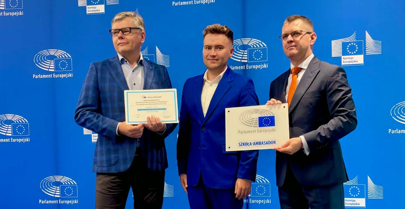 Zielonka dołączyła do elitarnego grona Szkół-Ambasadorów Parlamentu Europejskiego!