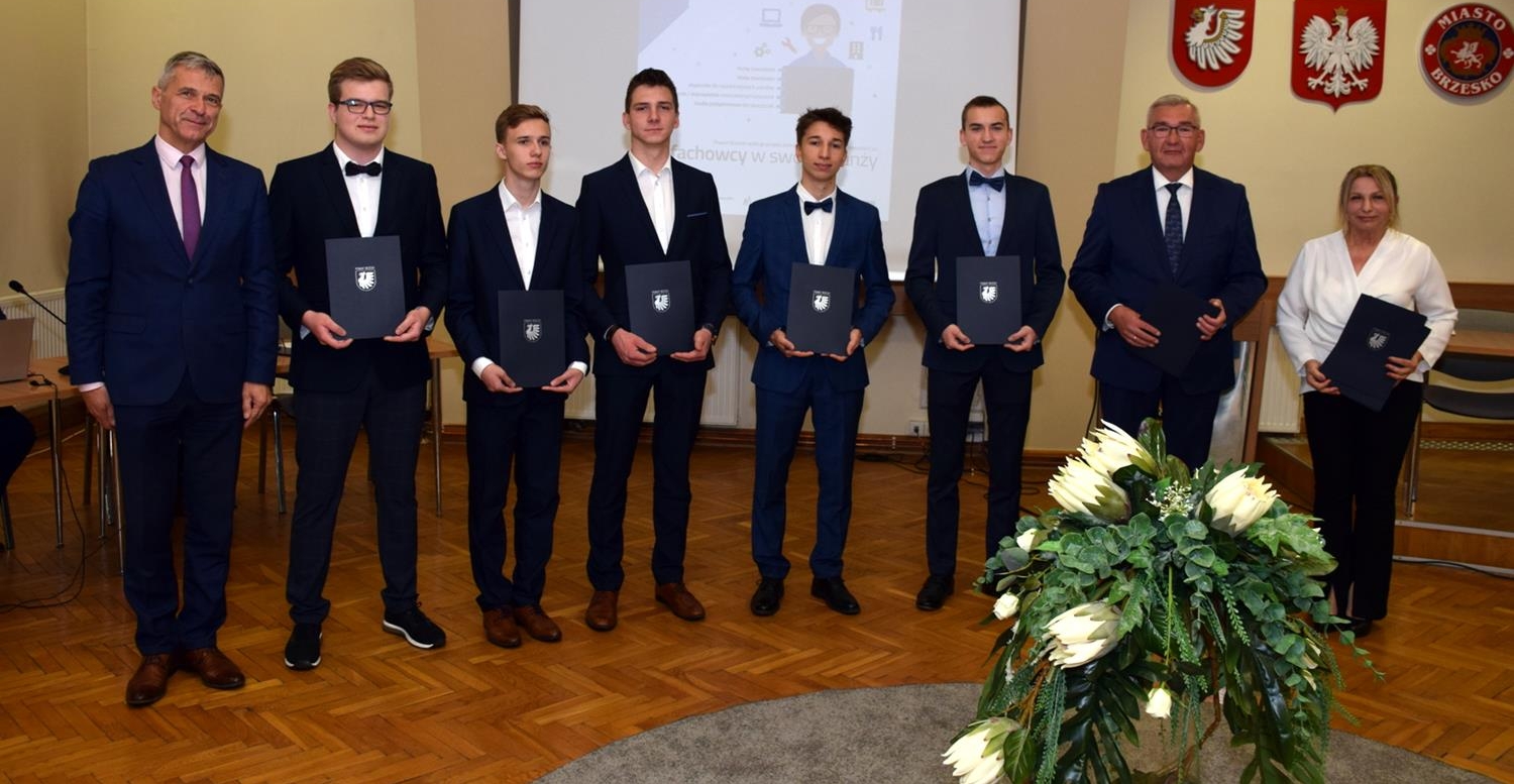 Stypendia dla najzdolniejszych