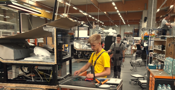 Staże wakacyjne – dobry sposób na doświadczenie zawodowe uczniów