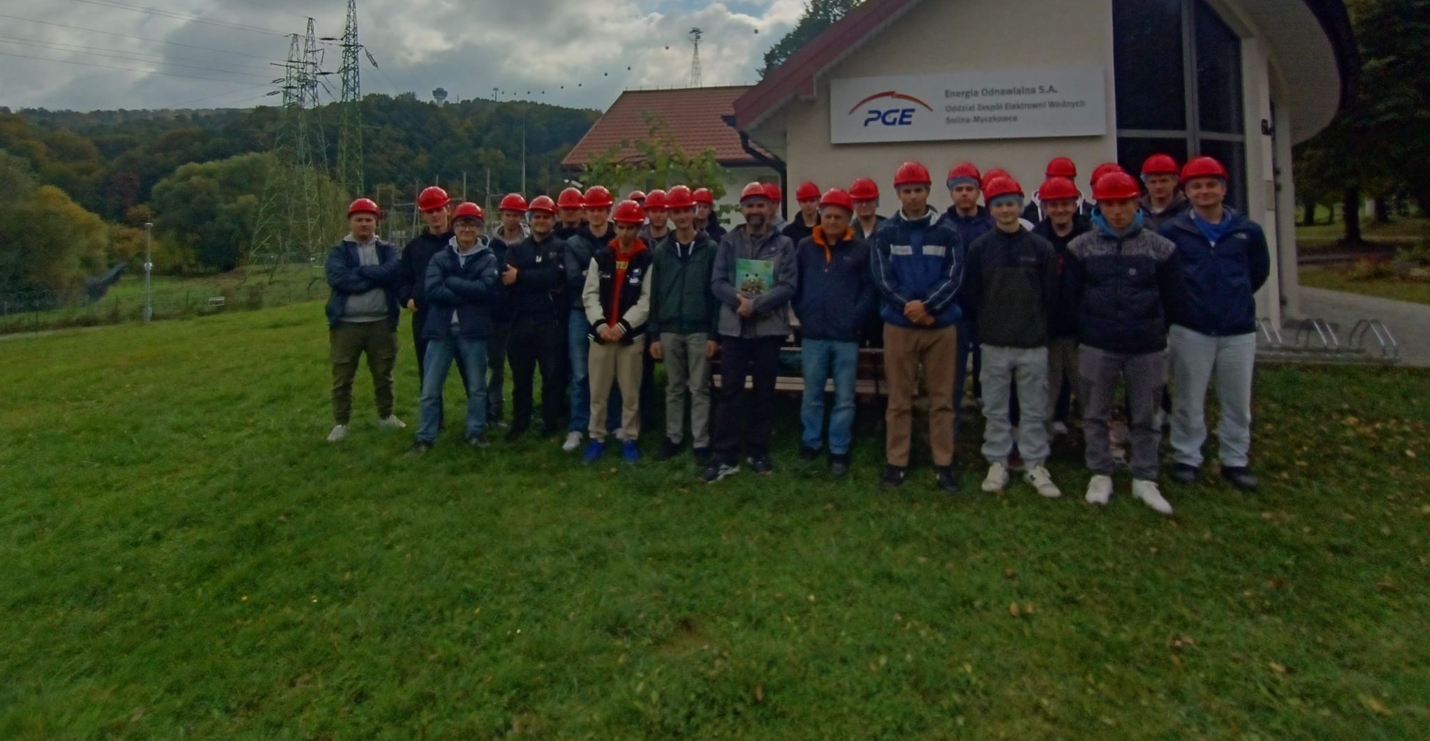 Tam, gdzie rodzi się energia - uczniowie ZSTiB w sercu zapory Solina