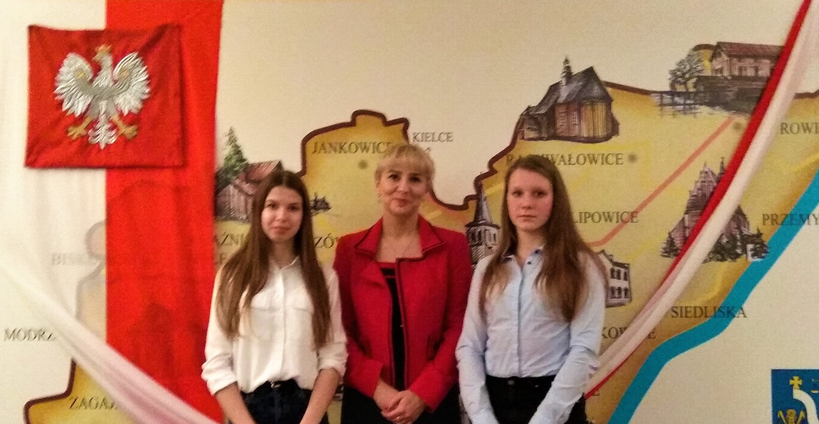 Sukcesy recytatorskie i muzyczne uczennic Zespołu Szkół w Szczurowej