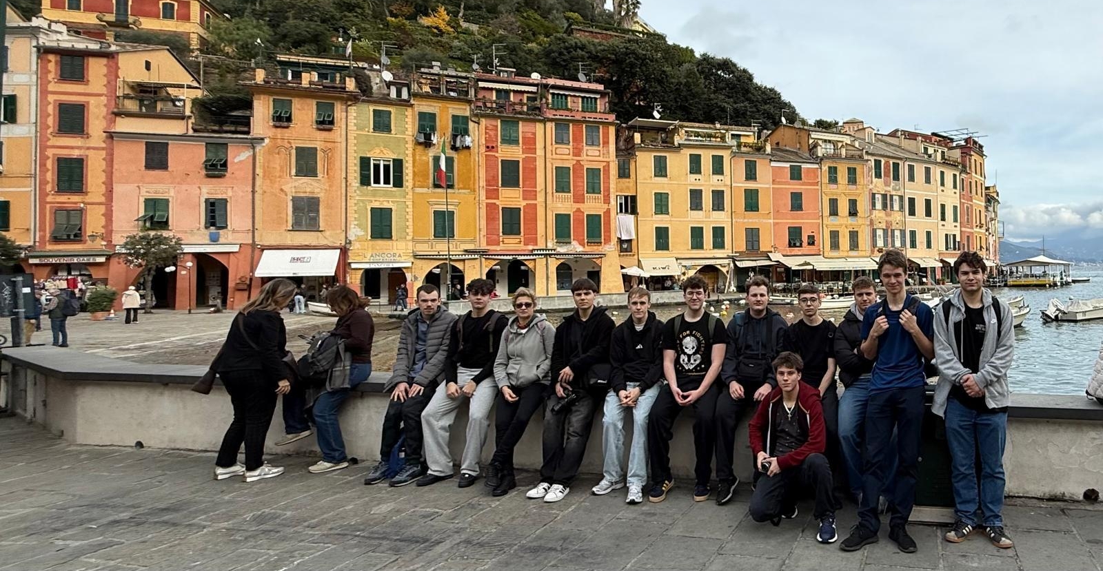 Uczniowie ZSTiB w Brzesku na praktykach w Genui rozwijają kompetencje zawodowe w ramach Erasmus+