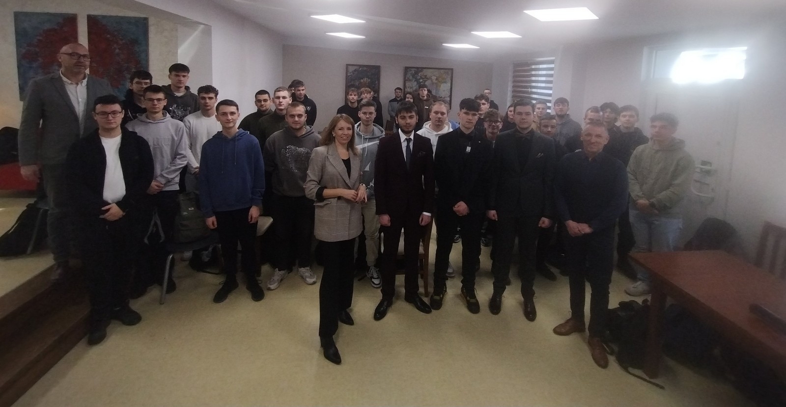 Warsztaty męskiego ubioru dla maturzystów Zielonki z firmą GIACOMO CONTI