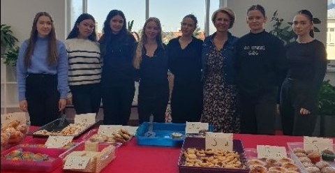 Kiermasz charytatywny w Technikum im. J.Piłsudskiego w Brzesku