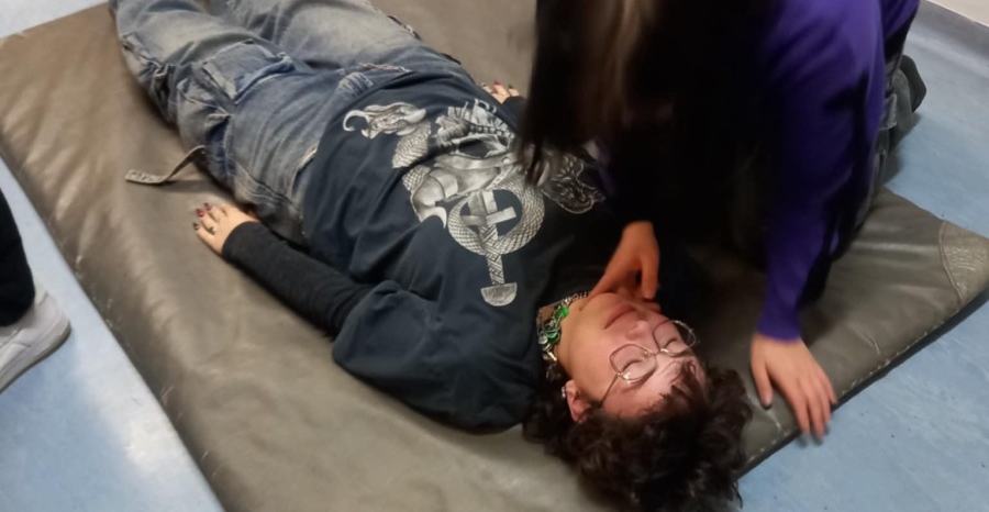 Zajęcia z udzielania pierwszej pomocy oraz BHP w środowisku pracy dla uczestników programu Erasmus+ z Technikum im. J. Piłsudskiego w Brzesku