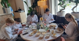 Wyjście zawodoznawcze 2bbk z Zielonki - CZARNY SEZAM restauracja orientalna