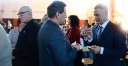 Szkolna Wigilia w ZSTiB w Brzesku - podróż w czasie, która połączyła serca