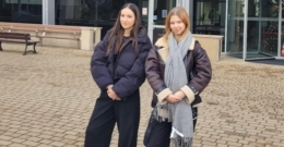 Uczennice Technikum im. J. Piłsudskiego w etapie okręgowym Olimpiady Wiedzy o Mediach