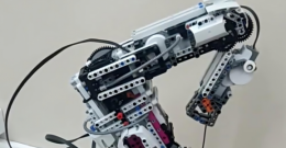 Robot z LEGO w służbie edukacji - projekt ucznia Zielonki w ogólnopolskim konkursie!
