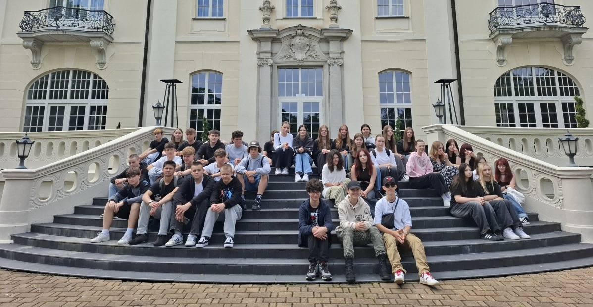 Technikum im. Józefa Piłsudskiego: Klasy pierwsze zwiedzają Pałac Goetza